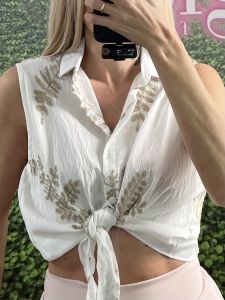 Sleeveless Golden Leaves Shirt/White