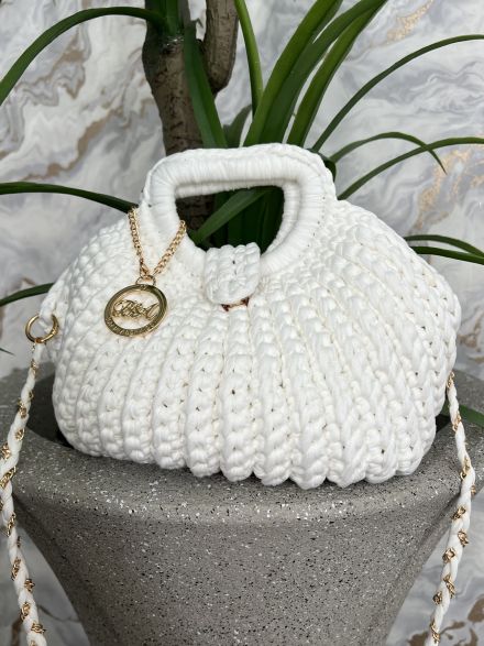 Knitted Hand Bag/White
