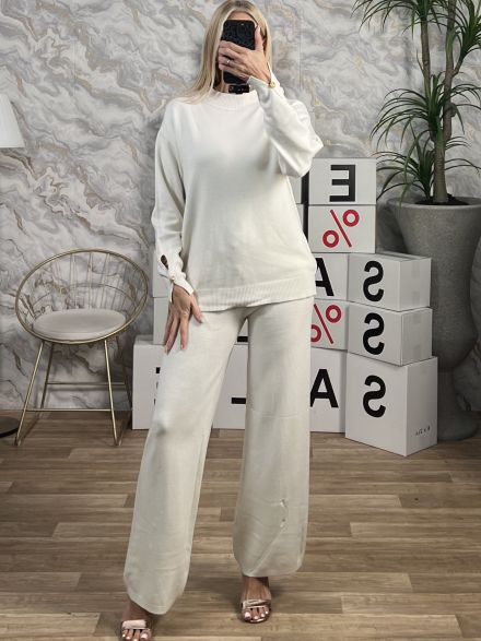 Button-Sleeved Knitted Set-256/Vanilla