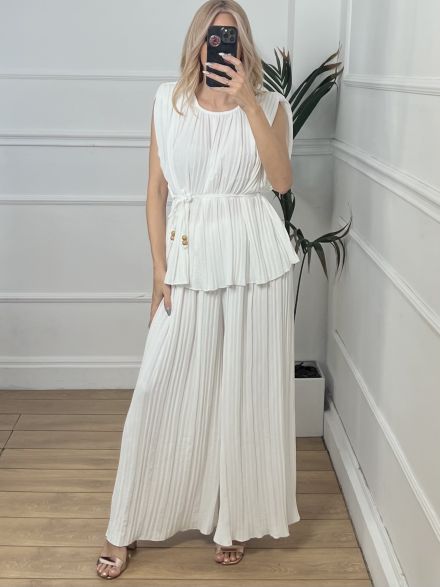 Pleated Pads Set-Plus Size/White