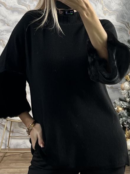 Fur Sleeves Sweater/Black