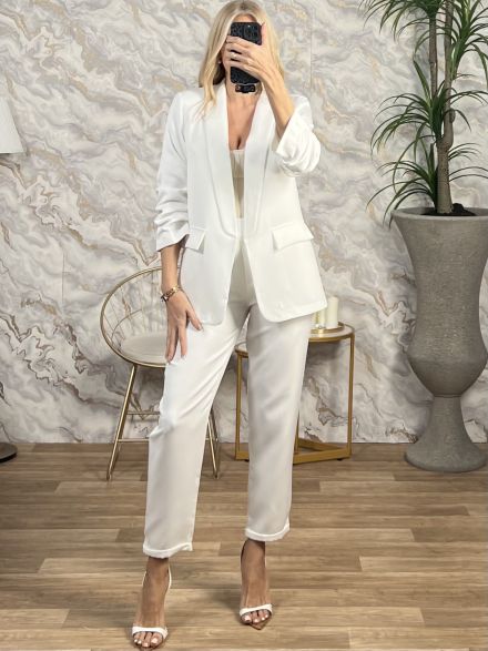 Κοστούμι Με Σούρα-White