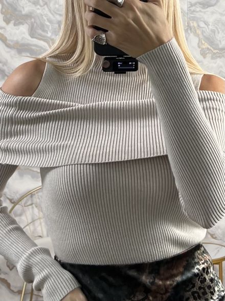 Double Offshoulders Knitted Top/Beige
