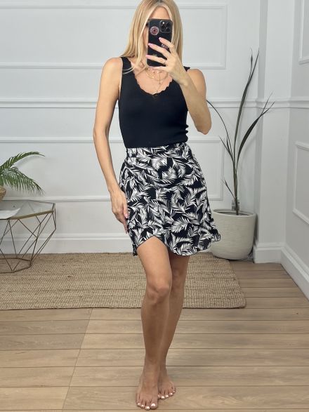 Floral Wrap Mini Skirt/Feathers Black