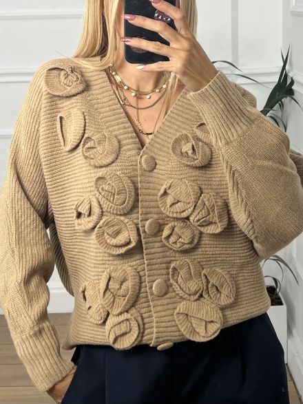 Knitted Roses Cardigan/Beige