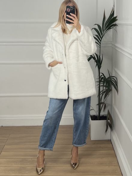 Soft Fur Coat/White