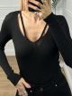 Neckline Pearls Knitted Top/Black